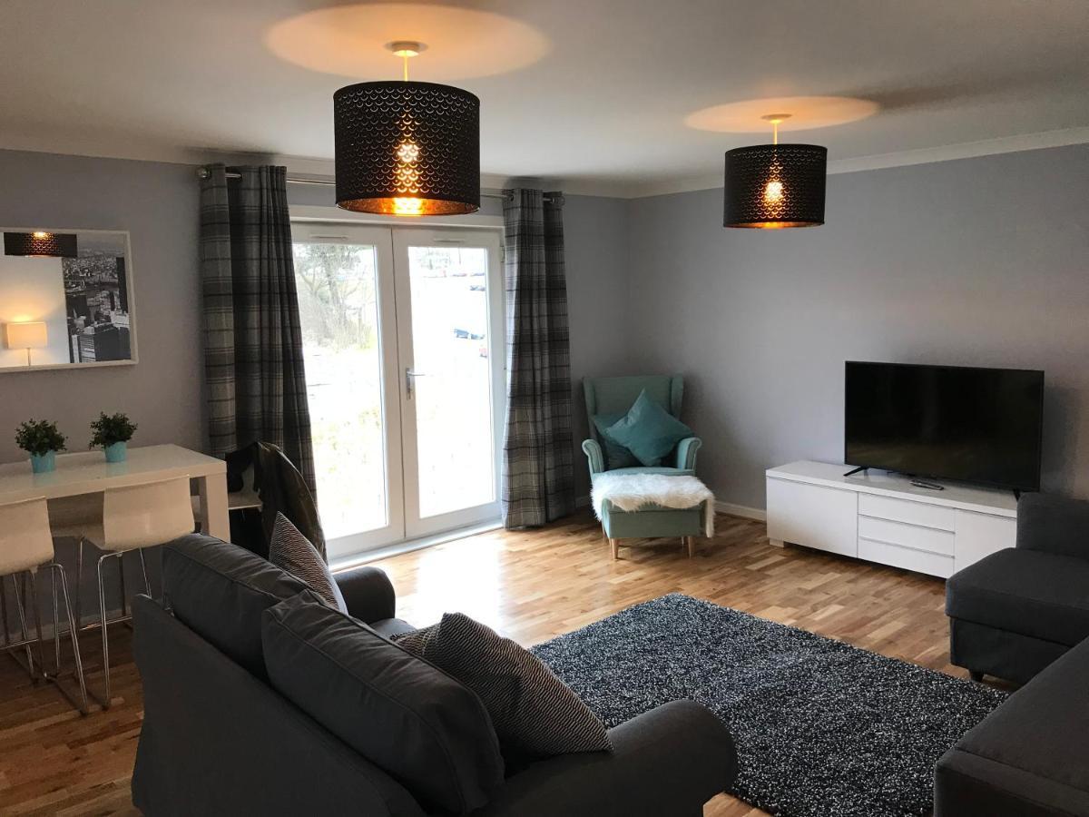 Flat Five, 212 Eaglesham Road, East Kilbride, Glasgow Exterior photo